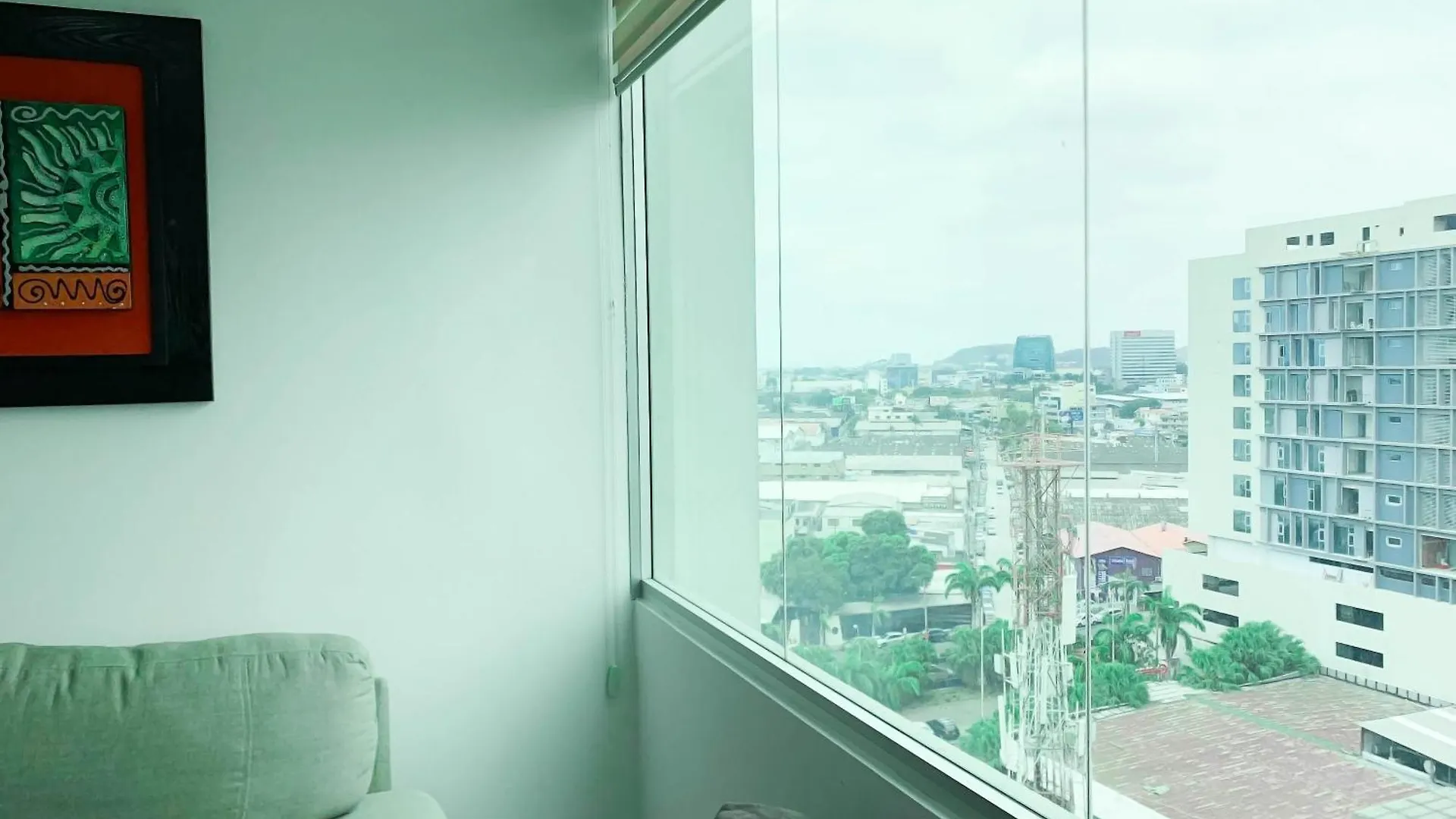 Departamento 2 Habitaciones Frente Al Moll Del Sol Guayaquil