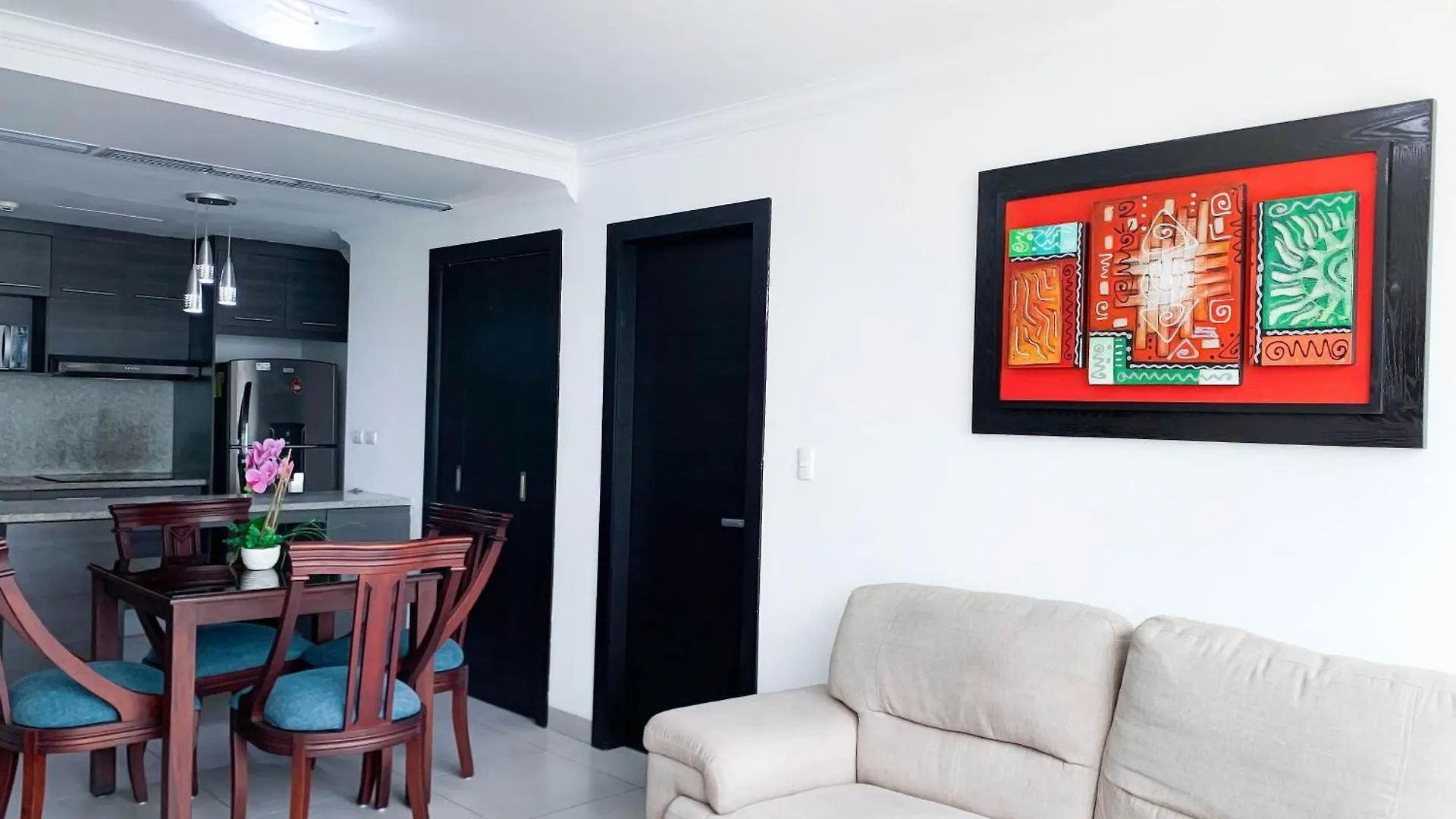 Departamento 2 Habitaciones Frente Al Moll Del Sol Guayaquil Ecuador